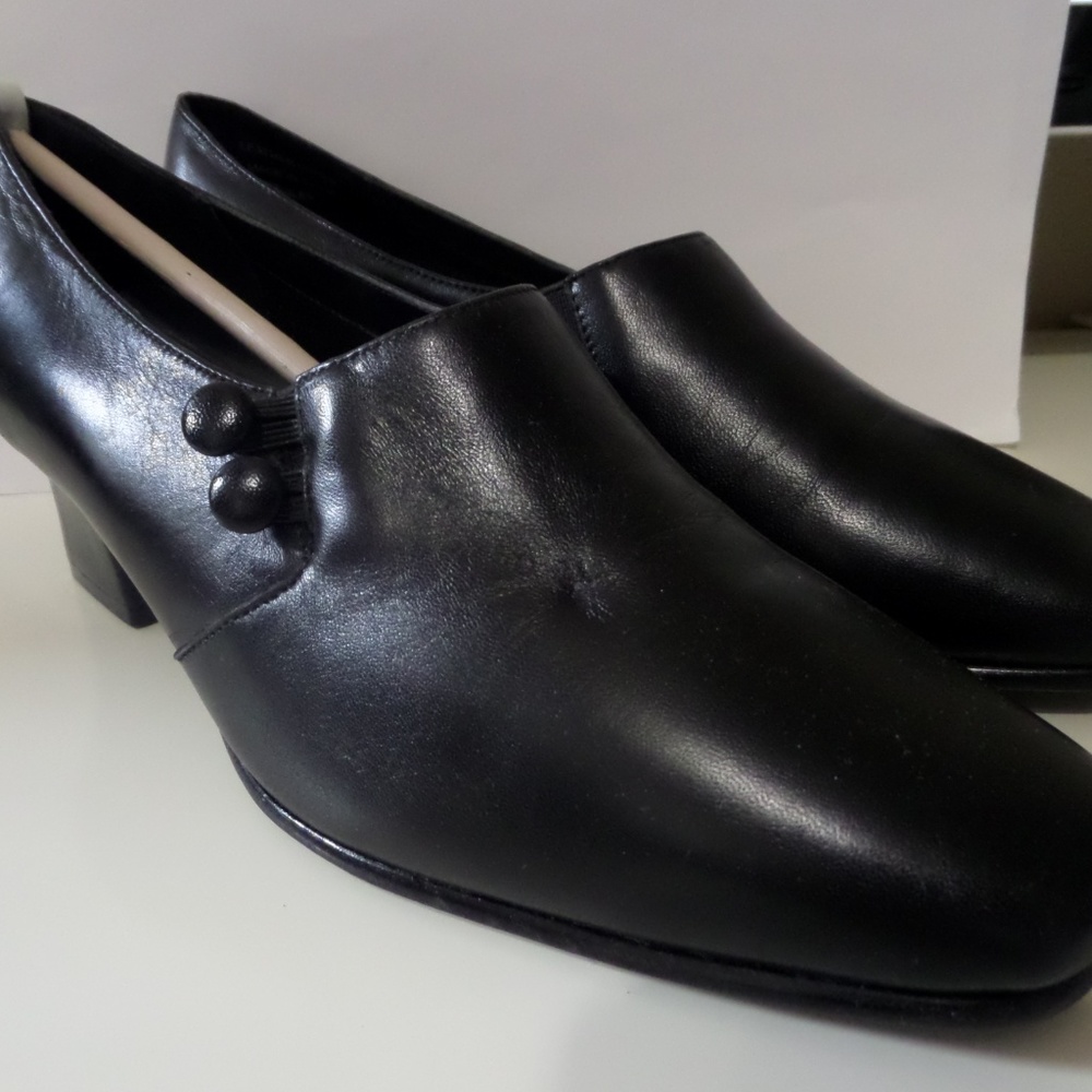 WOMENS SHOES NEW